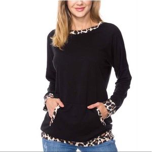 Black sweatshirt with leopard trim